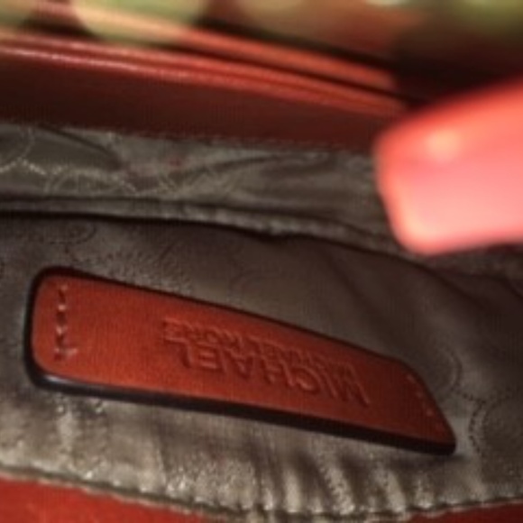 Micheal Kors Logo Cross Body - Picture 4 of 4